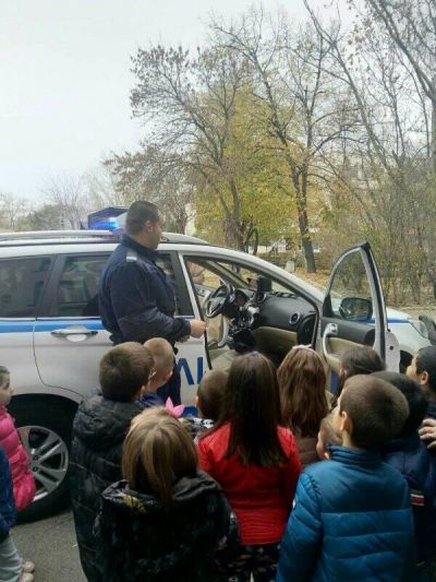Гражданско образование- посещение в районно полицейско управление, районен съд и исторически музей . - ДГ №1 - Димитровград