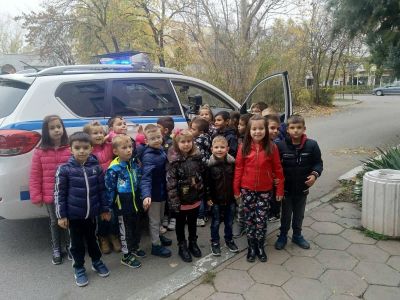 Гражданско образование- посещение в районно полицейско управление, районен съд и исторически музей . - ДГ №1 - Димитровград