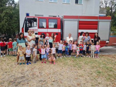 Национална програма за безопасност на движението по пътищата 2024г.- Дейности с децата от ДГ № 1 "Звънче"  - ДГ №1 - Димитровград