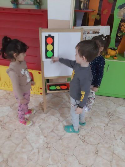 Национална програма за безопасност на движението по пътищата 2024г.- Дейности с децата от ДГ № 1 "Звънче"  - ДГ №1 - Димитровград